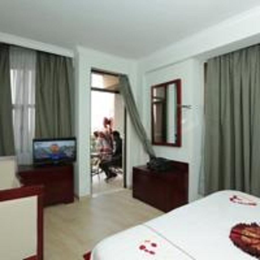 Rahnile Hotel Bahir Dar Exteriör bild