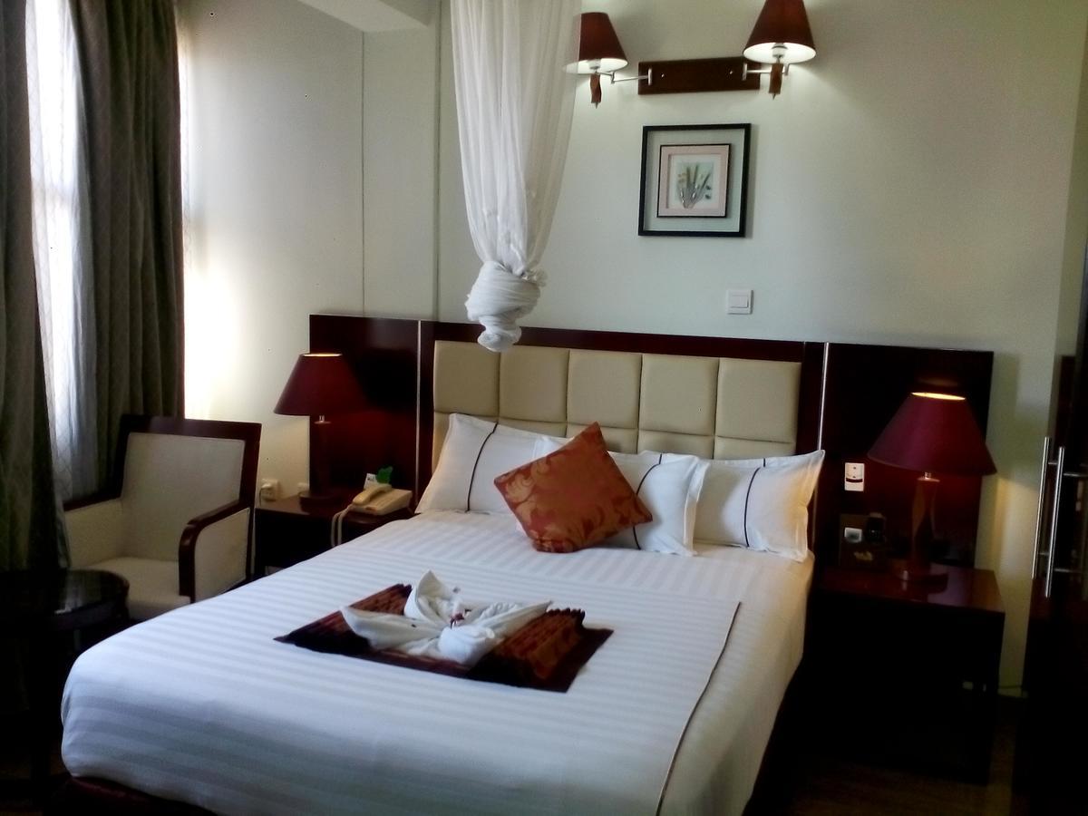 Rahnile Hotel Bahir Dar Exteriör bild