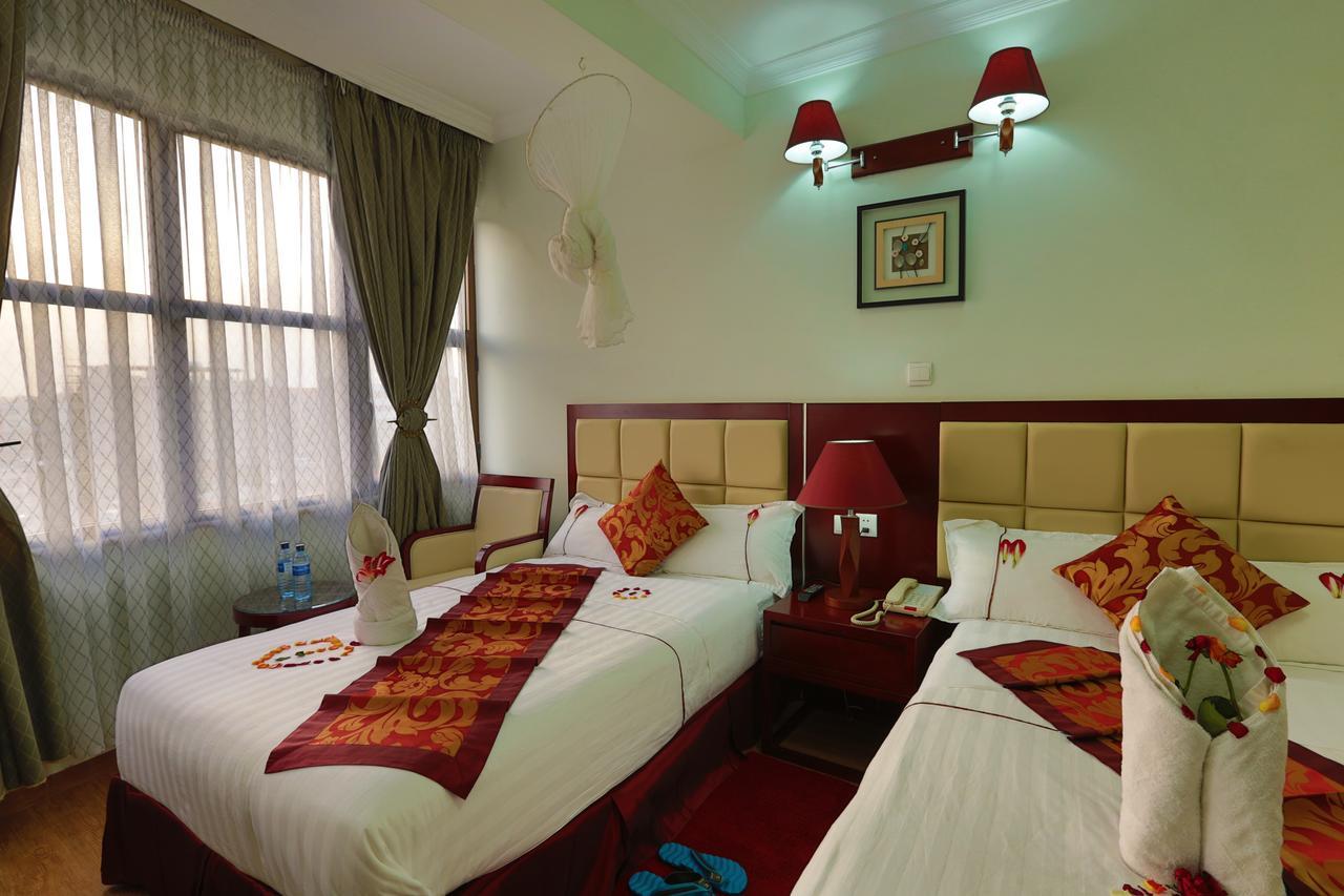 Rahnile Hotel Bahir Dar Exteriör bild