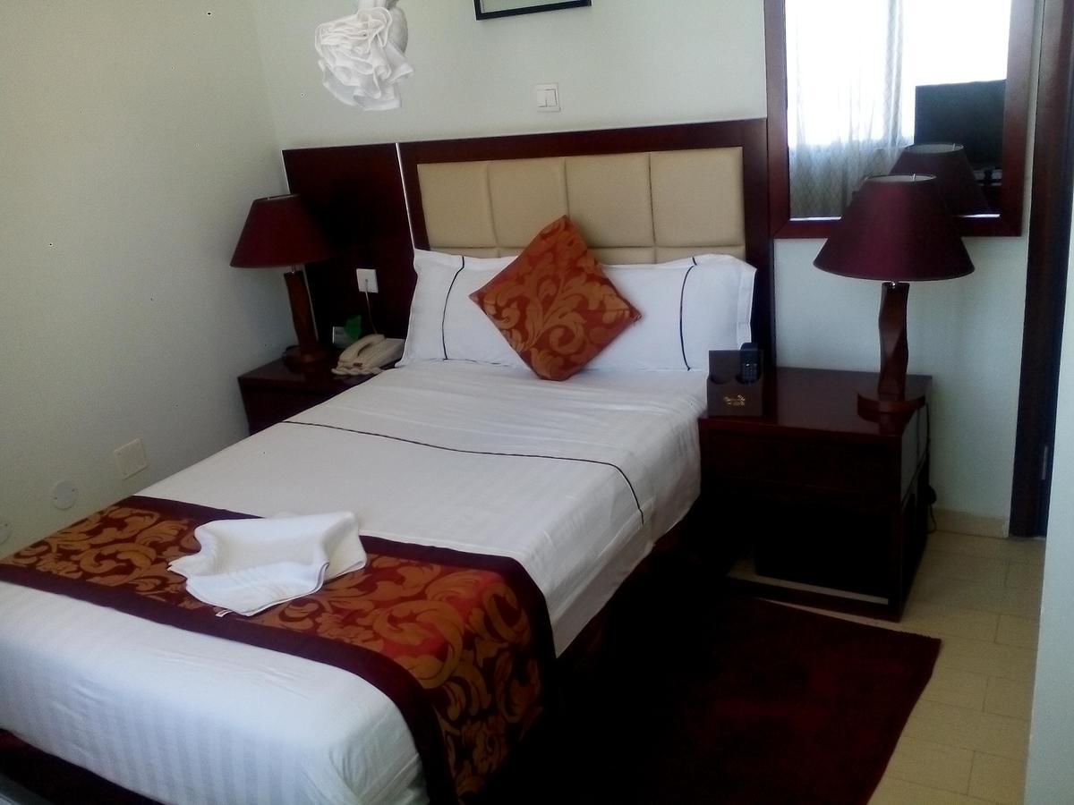 Rahnile Hotel Bahir Dar Exteriör bild