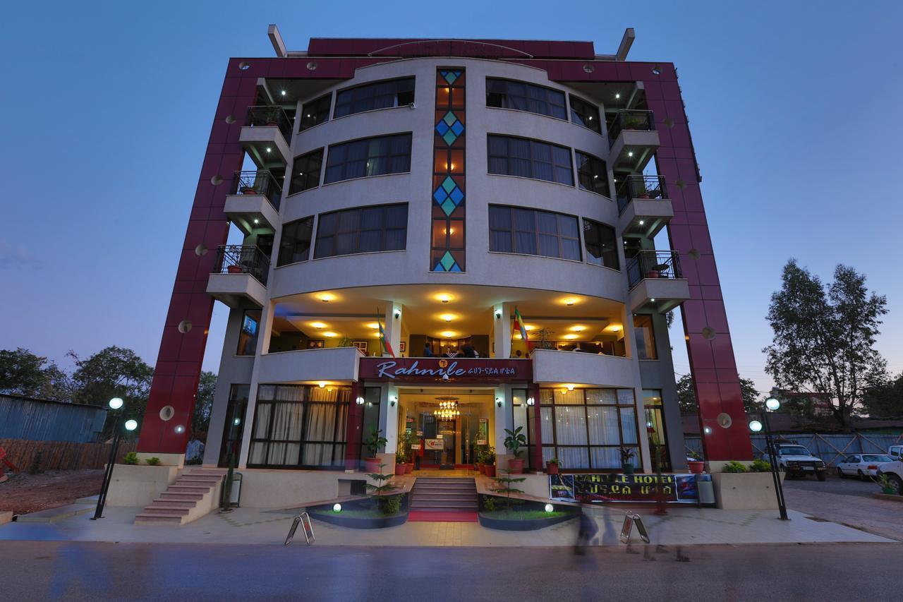 Rahnile Hotel Bahir Dar Exteriör bild