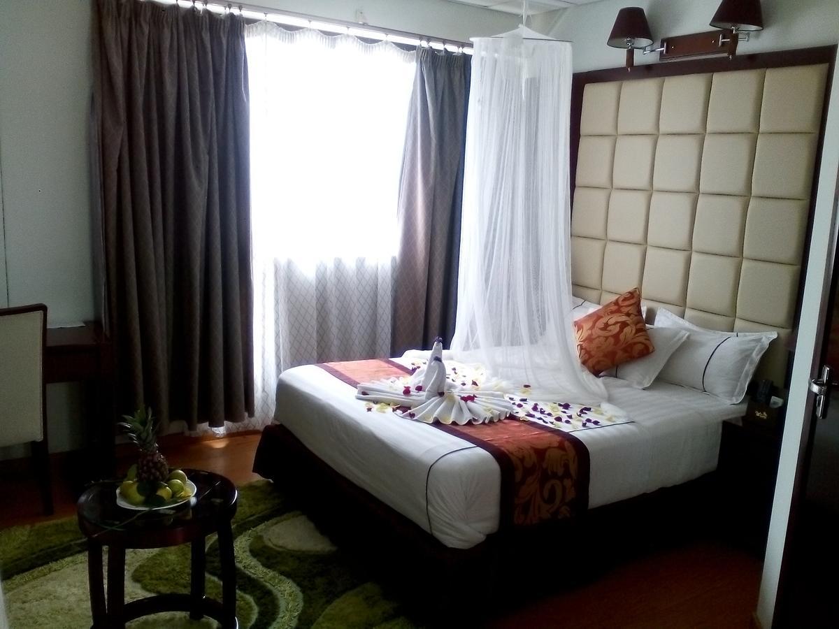 Rahnile Hotel Bahir Dar Exteriör bild