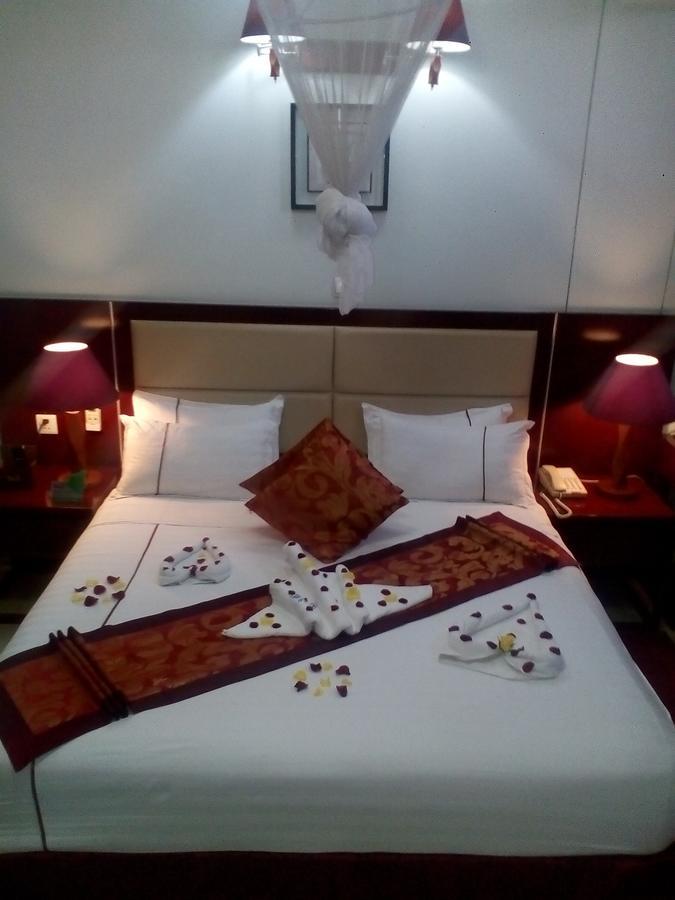 Rahnile Hotel Bahir Dar Exteriör bild